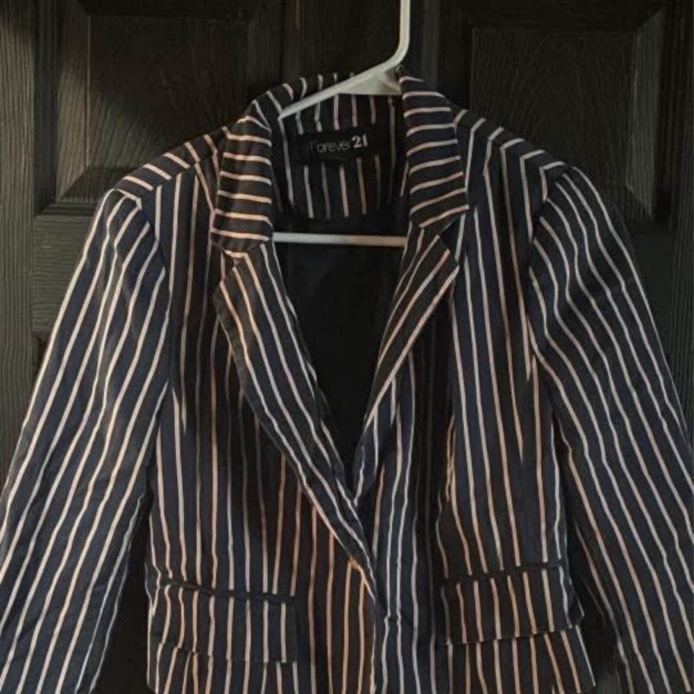 Forever 21 Women's Navy and Pink Striped Blazer
